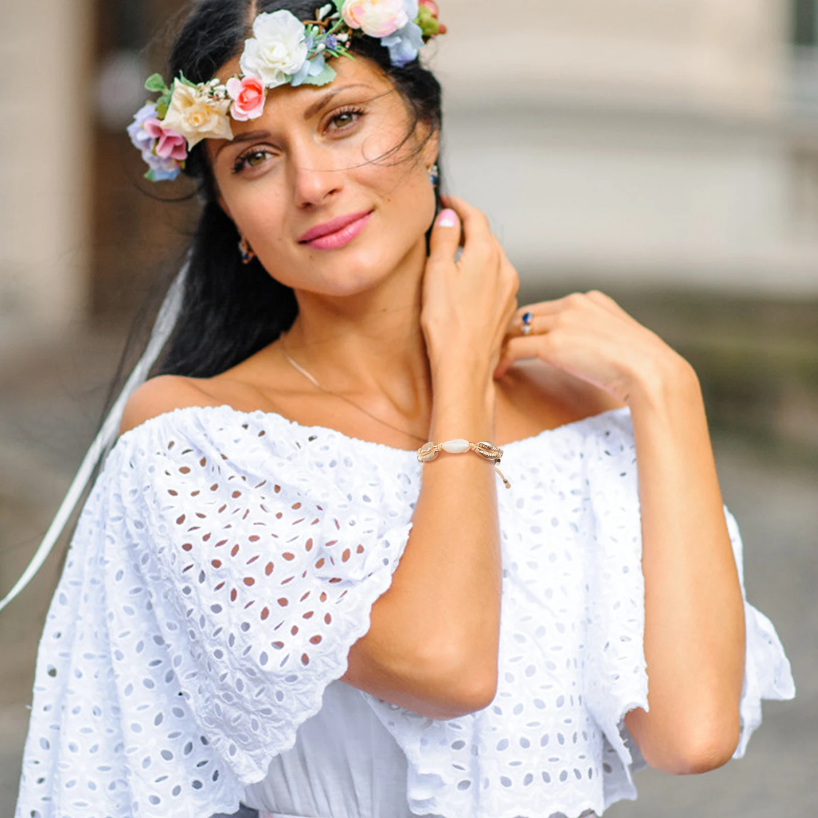 

3Pcs Braided Rope Bracelet with Shell Pendant Adjustable Women's Fashion Jewelry Set for Beach Vacation Gift for Her Loved One