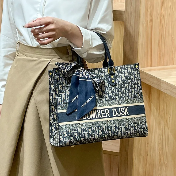 

Classic Paris Fashion Diaper Bag For Women Unique Minimalist Crossbody Handbag Luxury Brand Leather Tote And Shoulder Bag