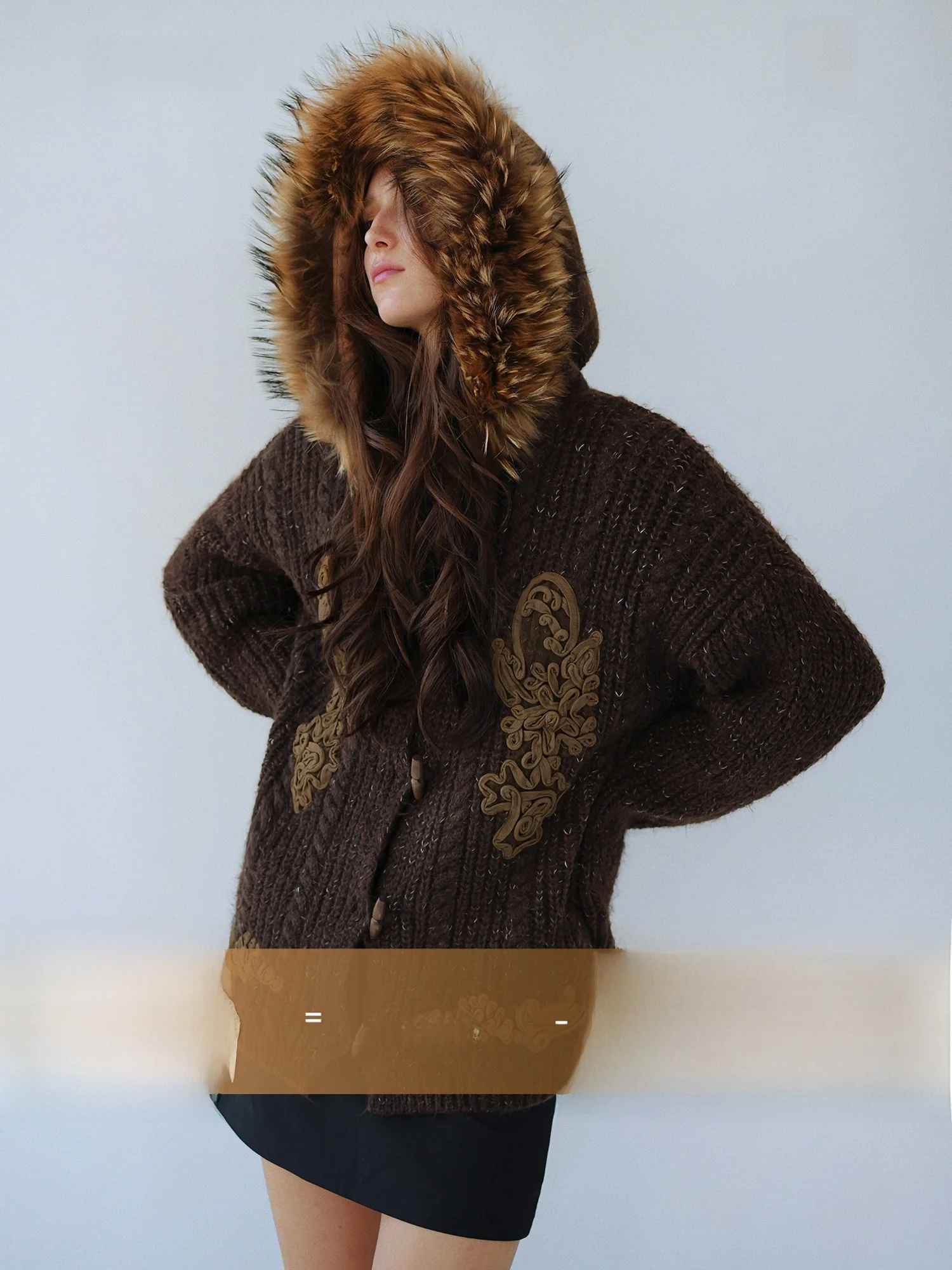 

Модный женский свитер Azhu с отстегивающимся меховым воротником и вышивкой, новая зимняя верхняя одежда, повседневный свободный крой