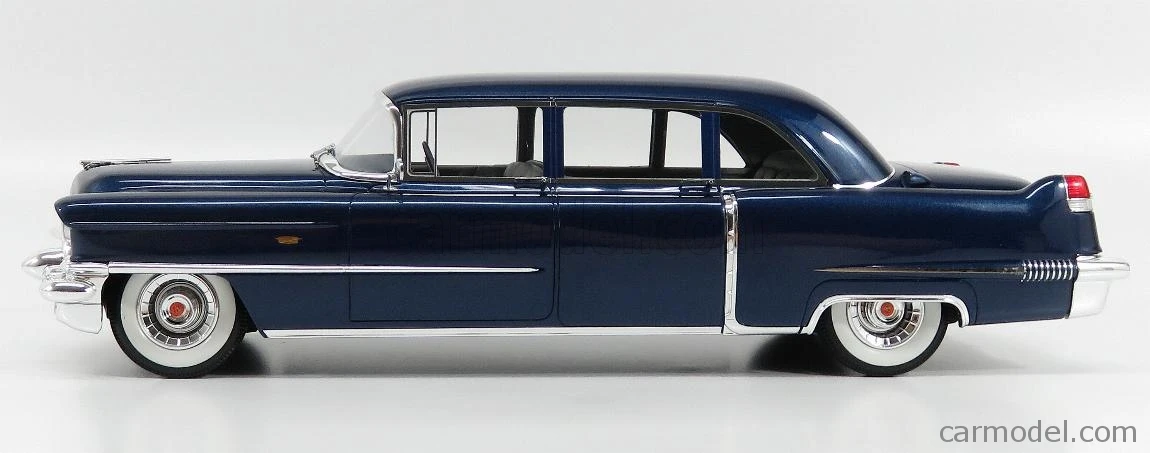 GLM 1:18 For Fleetwood 75 Limousine 1956 Classic Cars Limited Edition Resin Metal Static Car Model Toy Gift