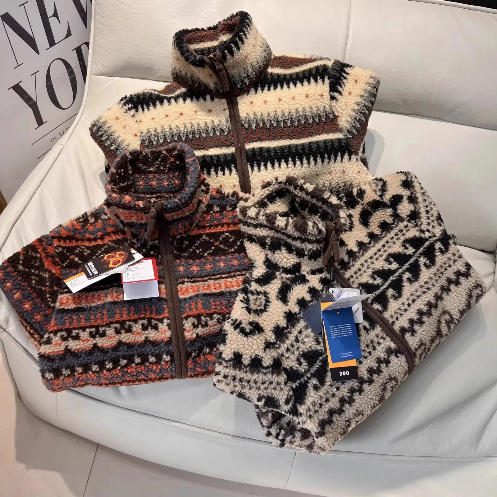 

Thiened Lamb Fur Collar Jaet Outdoor Windproof Warm Casual Sle for Men And Women Zipper Closure Long Sve Coat