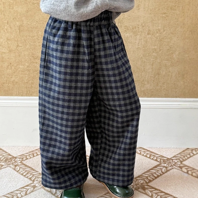 Calças da menina 2025 outono e inverno novas roupas infantis estilo coreano menina bebê moda xadrez calças de veludo casual diário simples