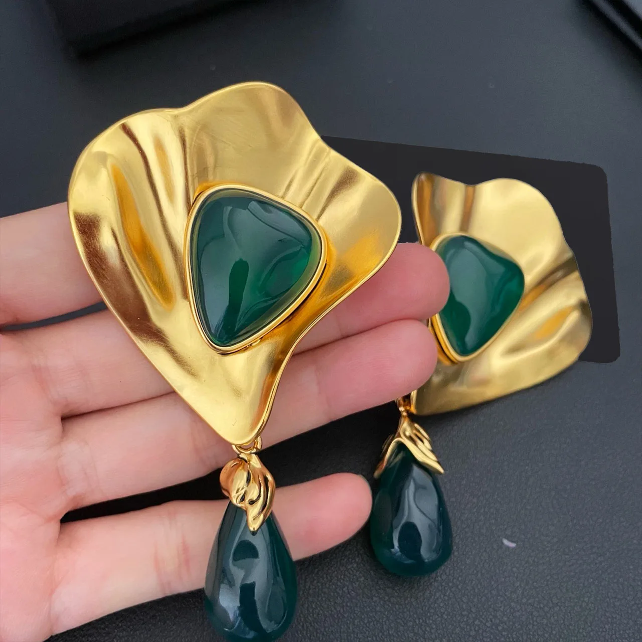 New Jewelry & Accessories Retro Style Green Resin Flower Shaped Ear Clip Earrings For Women's Parties & Gifts