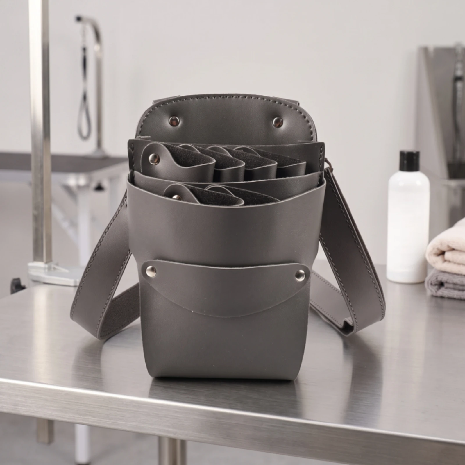 Salon Tool Bag with Strap Easy to Clean Hairdresser Tool Bag Waist Pouch with Belt Multi-Pocket Barber Carrier Compact