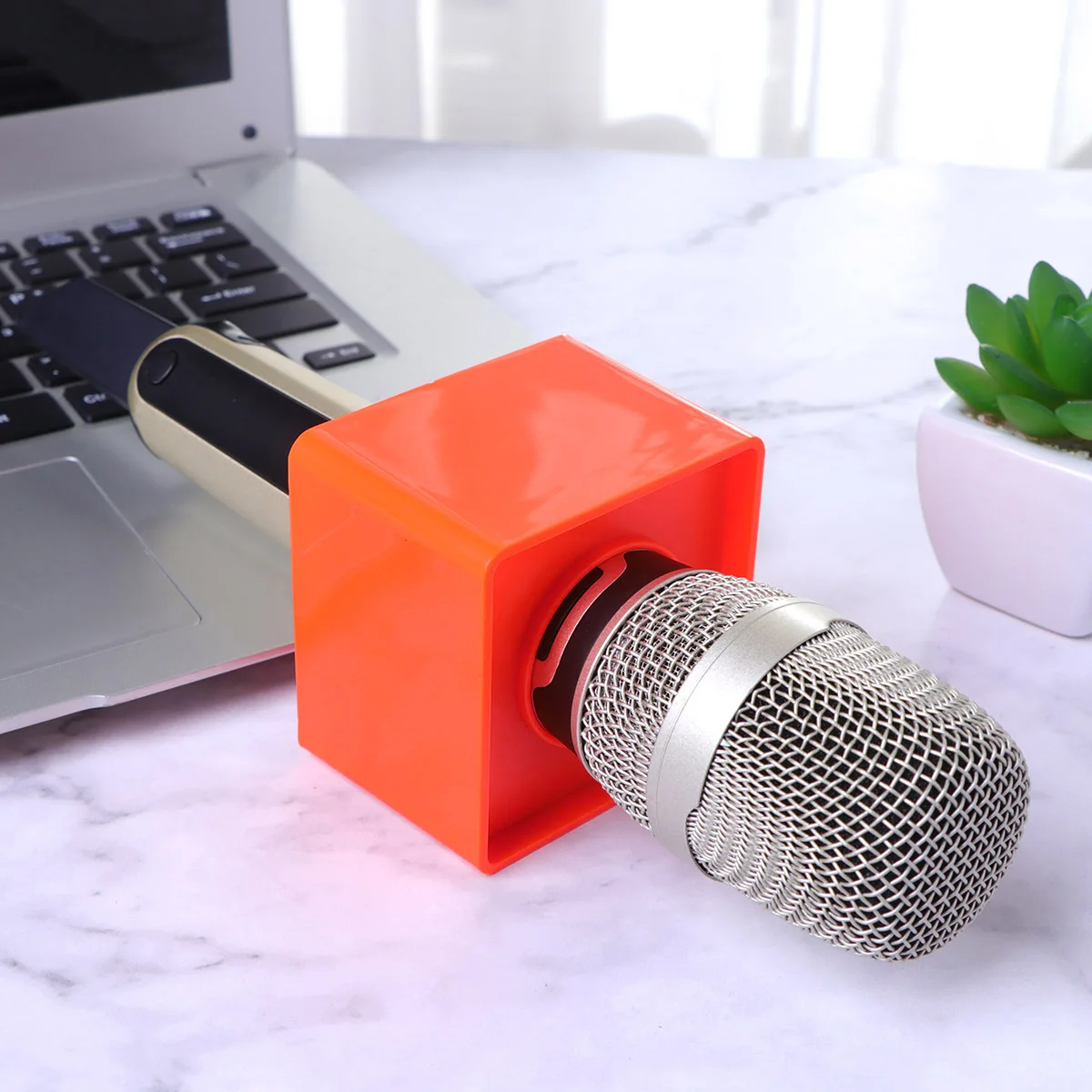 

Microphone Logo Stand Professional Interview Mic Station Durable Abs Portable For Reporters Large Logo Space Dj Equipment