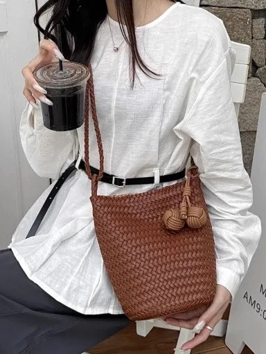 

Ladies Bucket Bag Crossbody Single Shoulder Satchel Handbag Fashionable Women's Bag for All Seasons