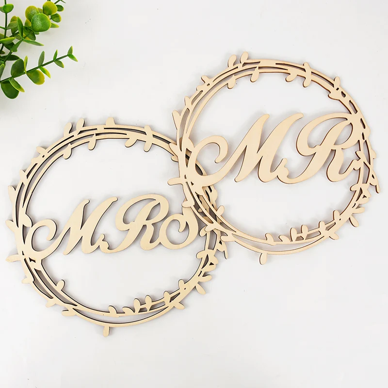 

2Pcs Wooden Mr Mrs Letter Hanging Sign Wedding Chair Pendant Vintage Rustic Wedding Decoration Photo Props Party Favor Supplies