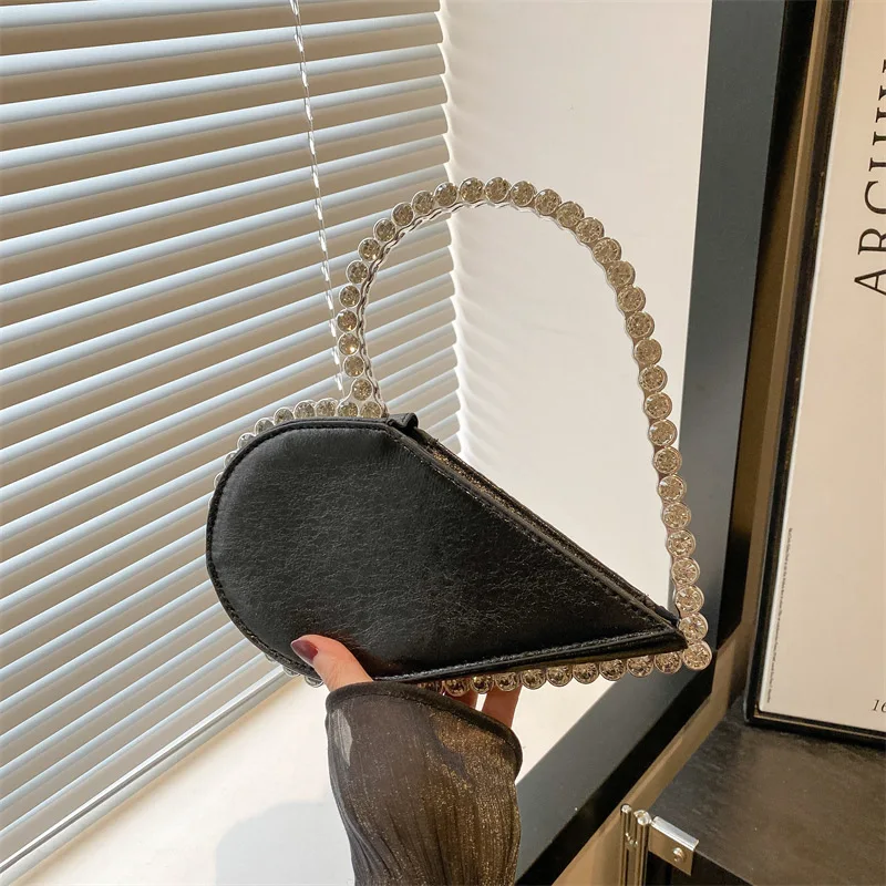 

Women Shoulder Bags Heart-shaped Bag Dinner Bag Fashionable Purse and Handbags Designer Bag Female Bags Sac À Main Femme 2025