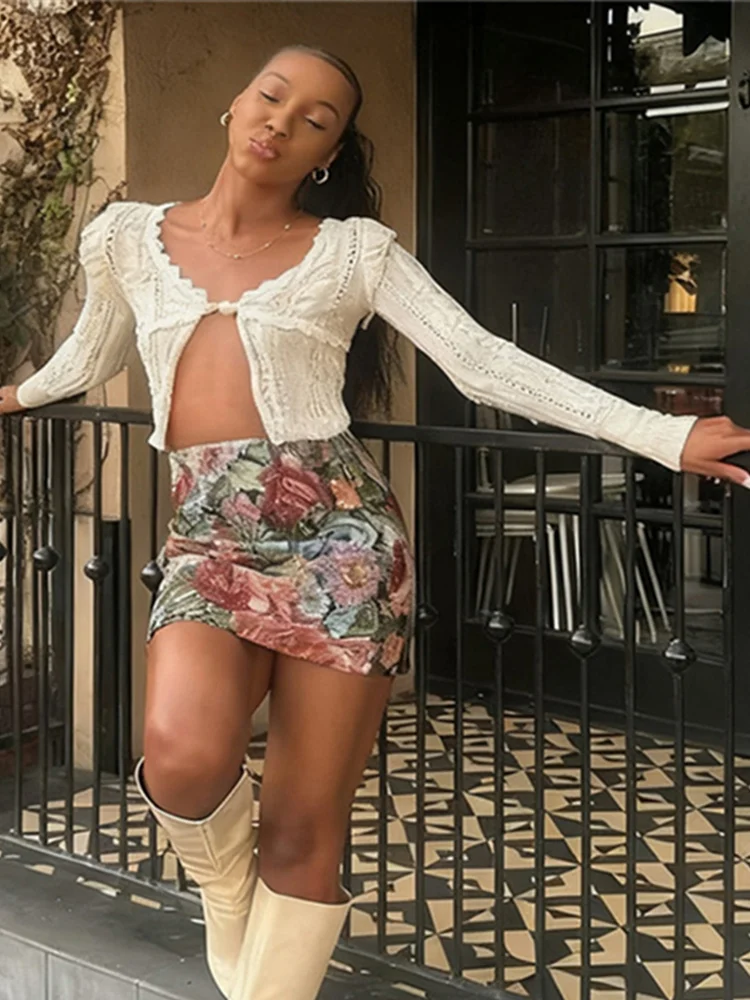 

Cutenew Lace Hollow Sweater Women v-Neck Full Sleeve 3d Flower Elegant Sweet Skinny Fashion Street Casual Chic Classic Crop Tops