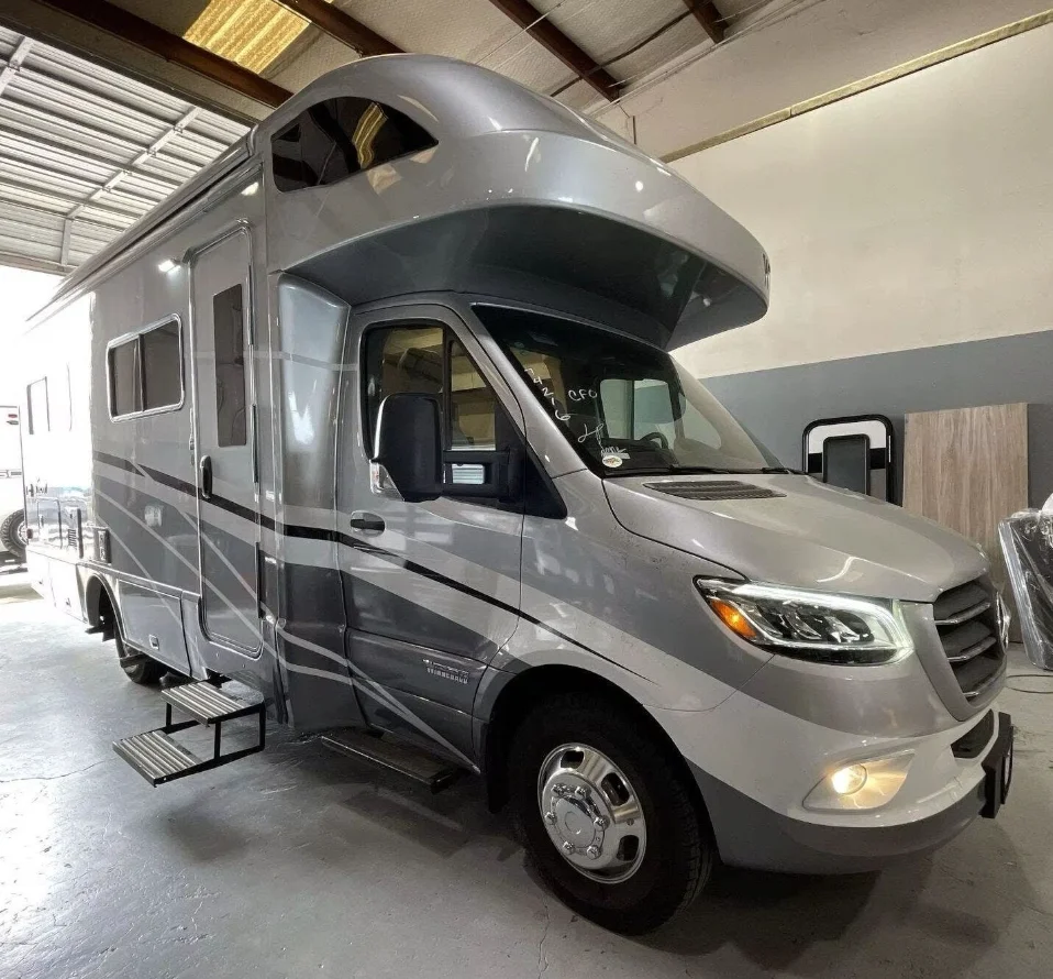 Vacation Camping Car 2023 Winnebago  Used for Camping