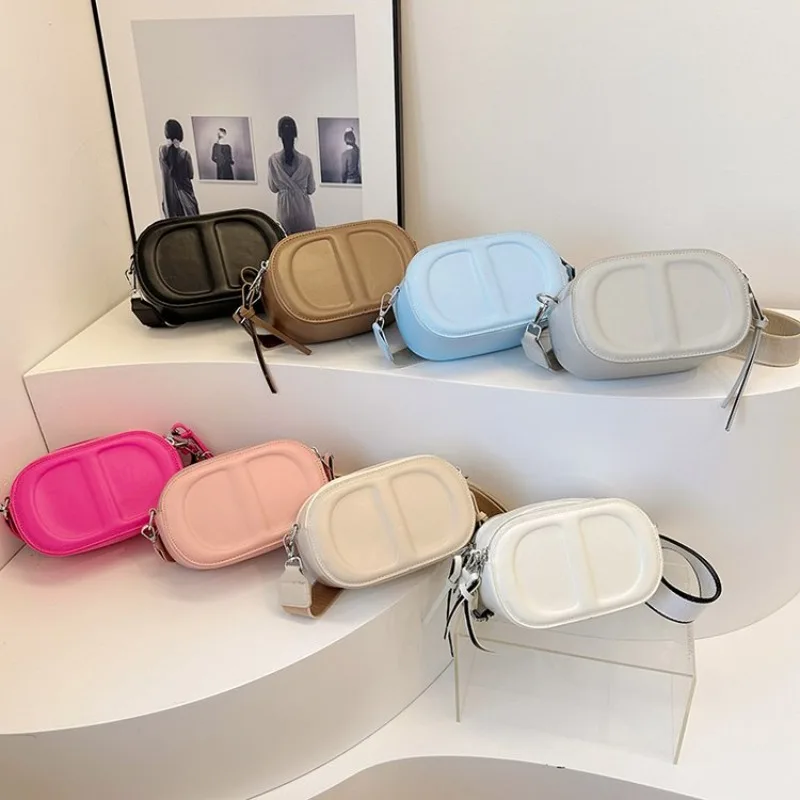 

Винтажная сумка для фотоаппарата: универсальная и сдержанная роскошь, выполненная из премиальных материалов, компактная сумка через плечо/на плечо.