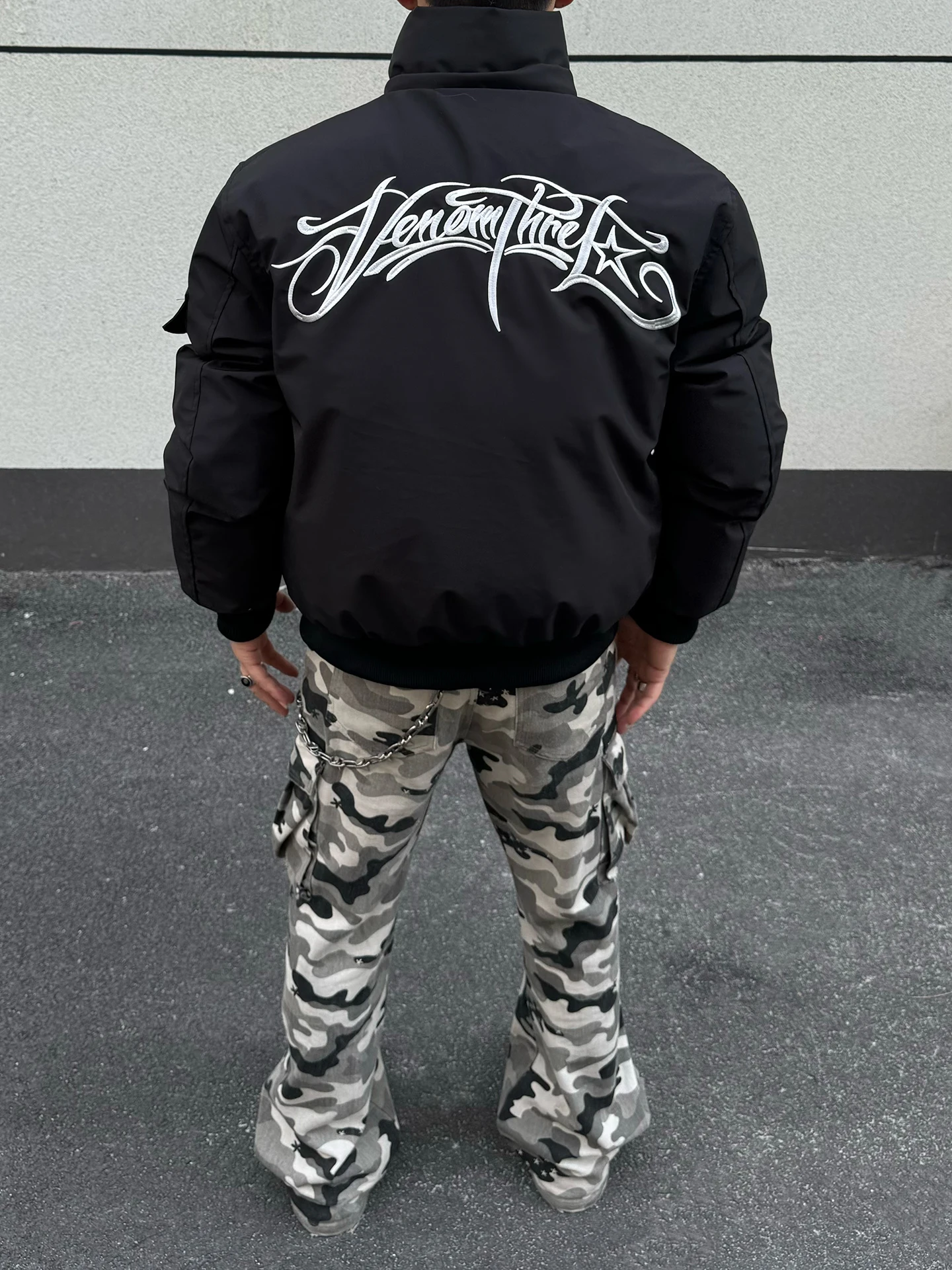 

Thiened американское ретро пальто с вышивкой букв, мужское хлопковое пуховое пальто, теплая повседневная съемная шапка, длина