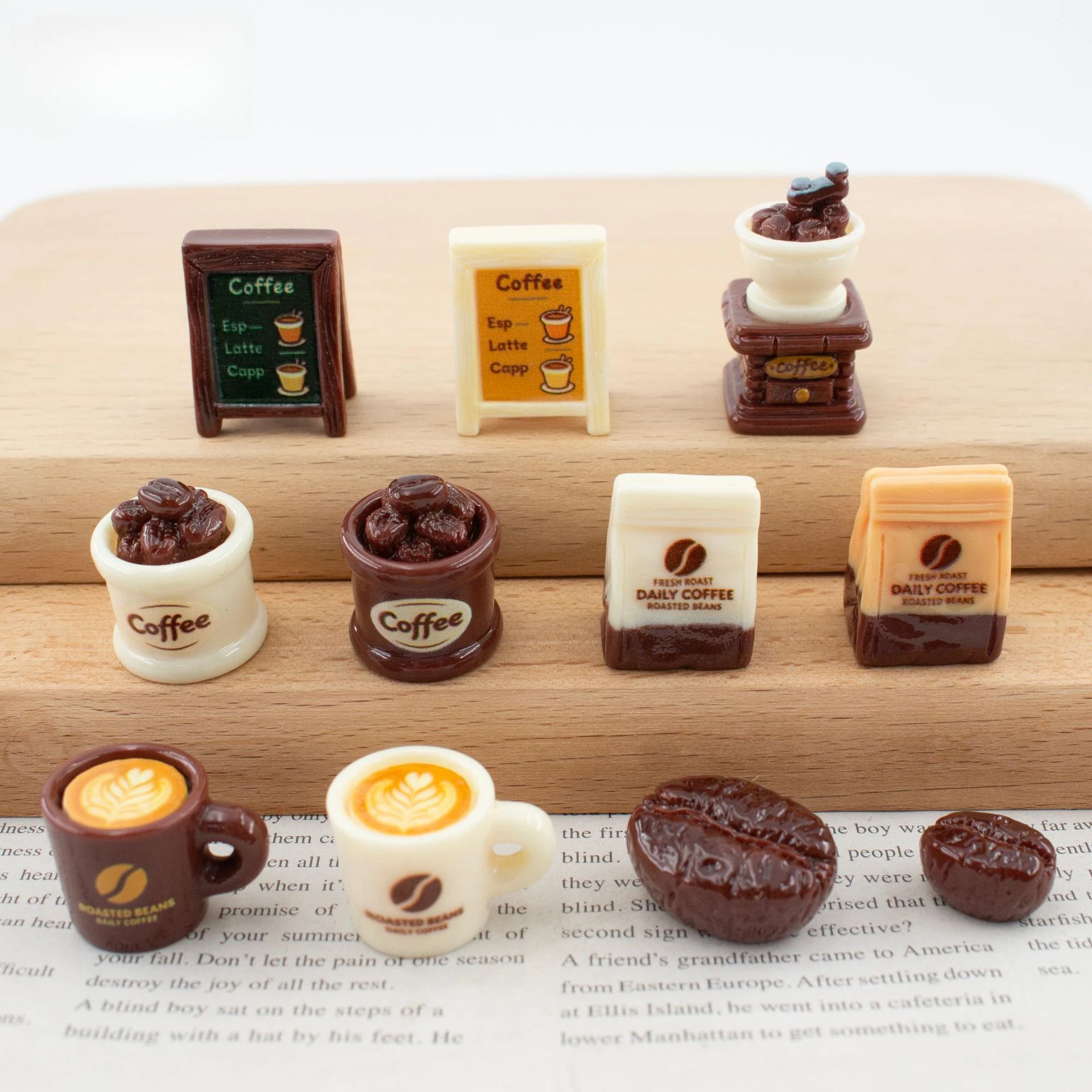100pcs Kawaii Simulation Mini Coffee Cup Beam Series Resin Cabochon DIY for Hairpin Keychain Earrings Dollhouse Accessories