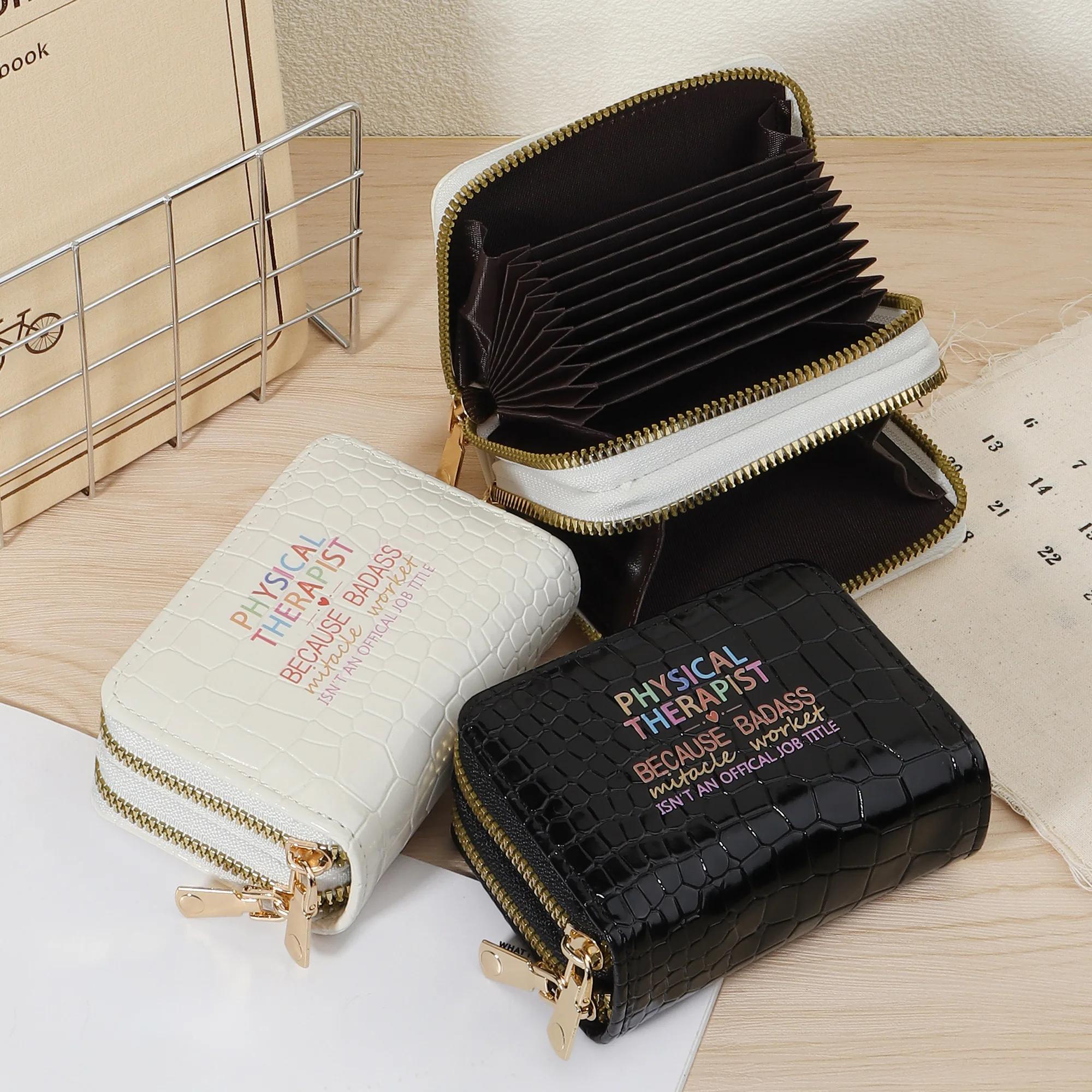 محفظة نسائية قصيرة متعددة الاستخدامات، سحاب مزدوج حول محفظة القابض، حامل بطاقات منقوش على شكل تمساح خفيف الوزن #2