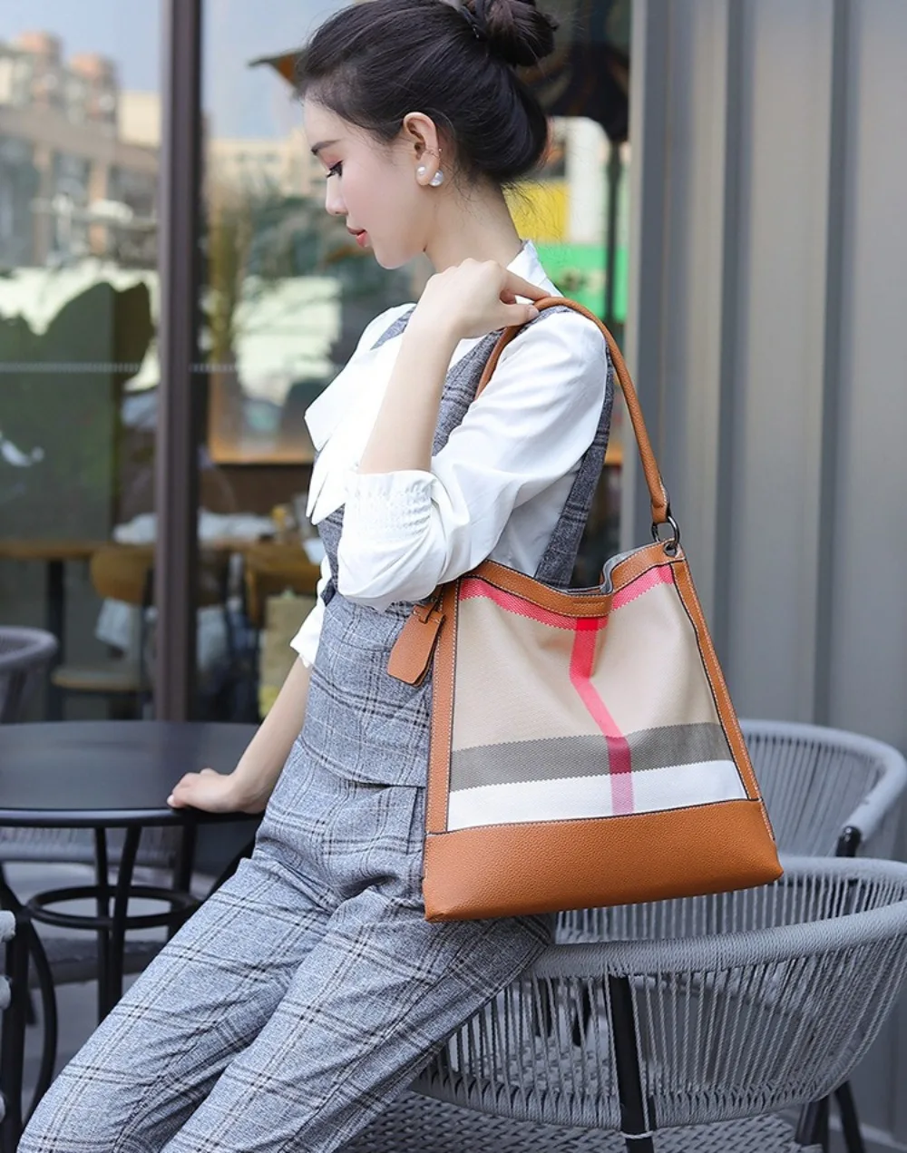 

​ ​ Новая женская модная модная сумка-ведро с цветными блоками и сетчатым узором, ручная сумка на одно плечо, подмышки ​ ​