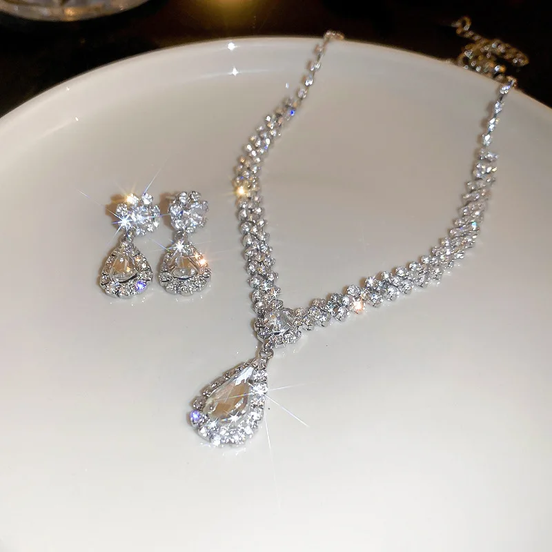 Sparkling Rhinestone Necklace Drop Earrings for Women Geometric Water Droplet Pendant Necklaces Wedding Bride Jewelry Sets