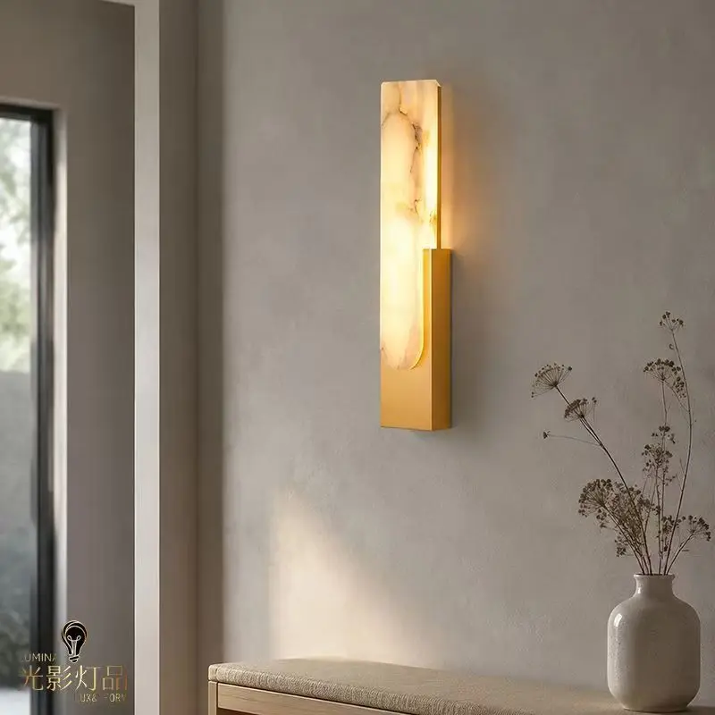 Modern Luxury Natural Alabaster Wall Lamp Brass Frame LED Wall Lamp Suitable for Bedroom Bedside Home Decoration