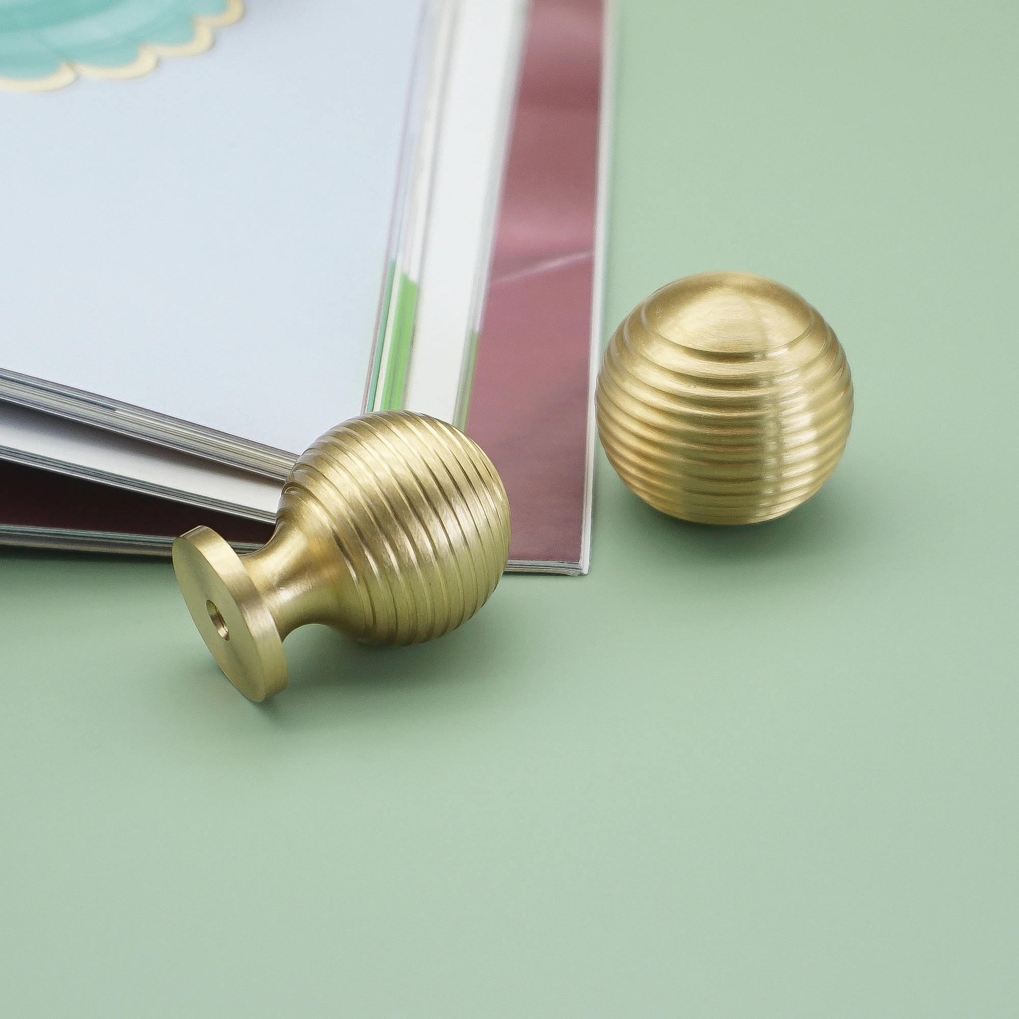 

Solid Brass Gold Spiral Knobs for Furniture Round Drawer Handles Kitchen Cupboard Pull Handle Door Knobs Luxury Cabinet Hardware