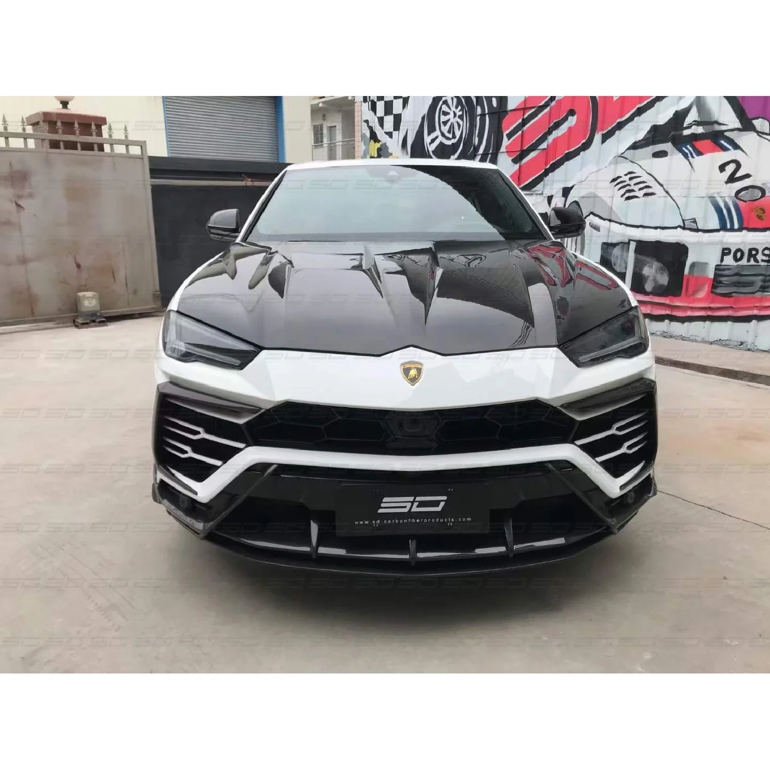 Amazing T Style New Design Decoration Dry Carbon Bumper Body Kits Car Accessories for Lambor-ghini Urus