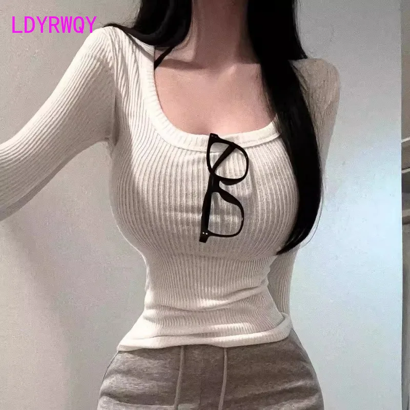 South Korean Dongdaemun sexy collarbone tight fitting chest revealing waist slim comfortable long sleeved T-shirt