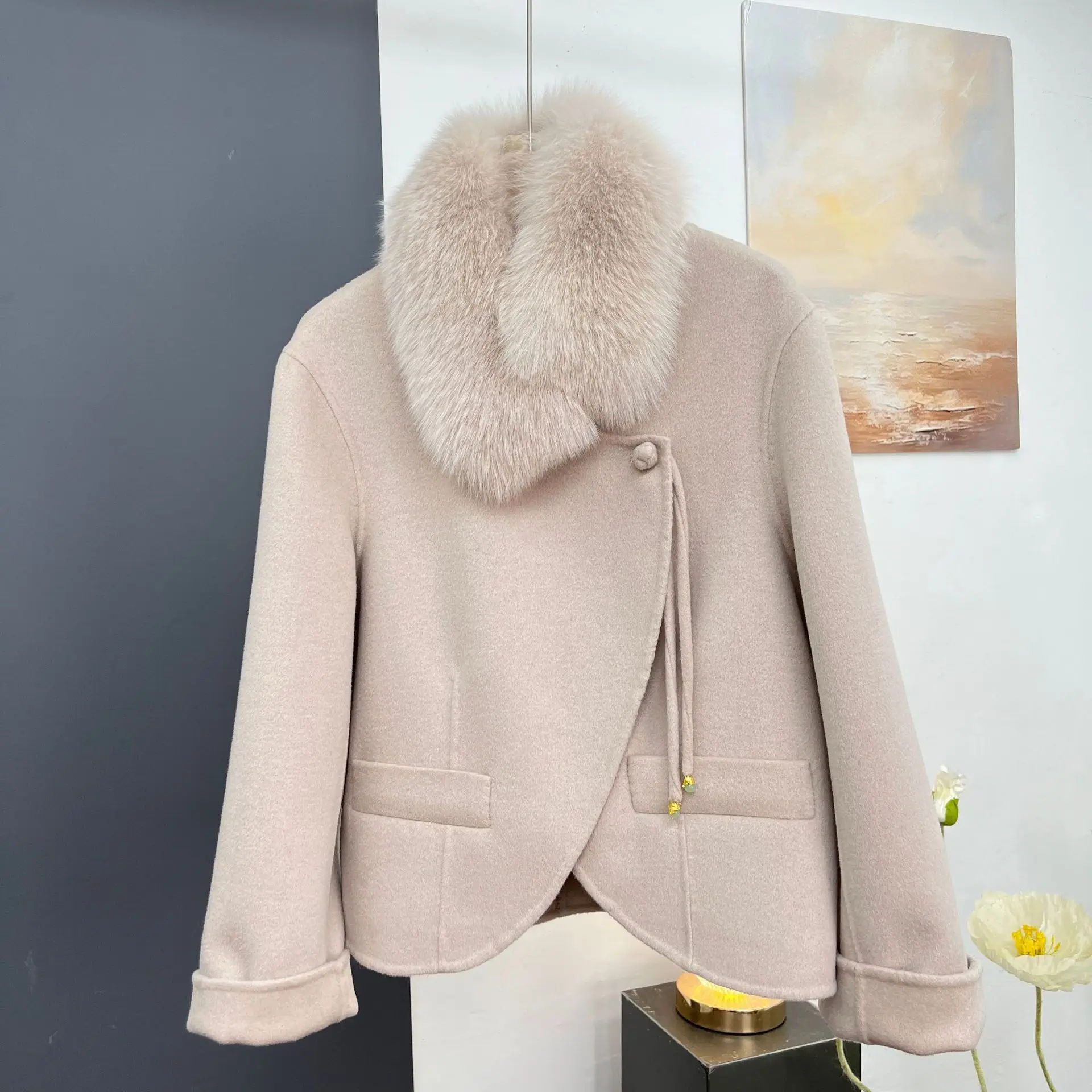 2024 new Haining fur coat, cashmere double-sided woolen coat, women's short style, real fur scarf, wool