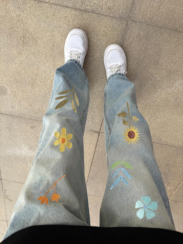 

Washed Blue Men's Jeans Floral Embroidery Micro Flared Straight Leg Trousers Trendy High Street Style Spring New Arrival