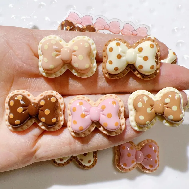 10 sztuk Mini Kawaii śliczne motylkowa kropka kokarda z płaskim tyłem kaboszony księga gości Diy Party akcesoria do spinek do włosów rzemiosło dekoracyjne