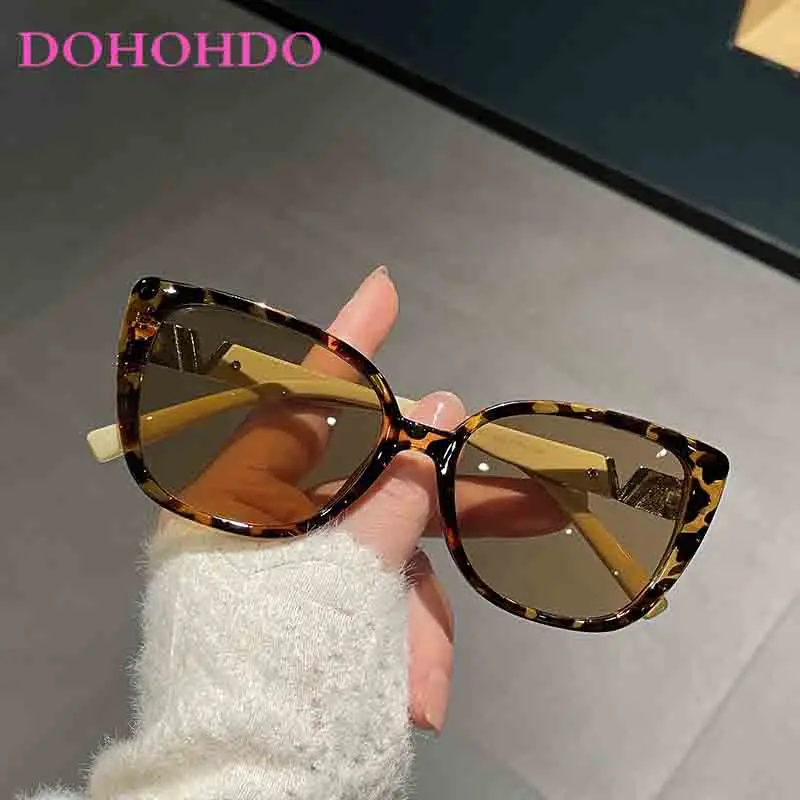 

Luxury Cat Eye Fashion Sunglasses For Women Designer Ladies Brand Sun Glasses Unisex Trend Travel Eyewear UV400 Lentes De Sol