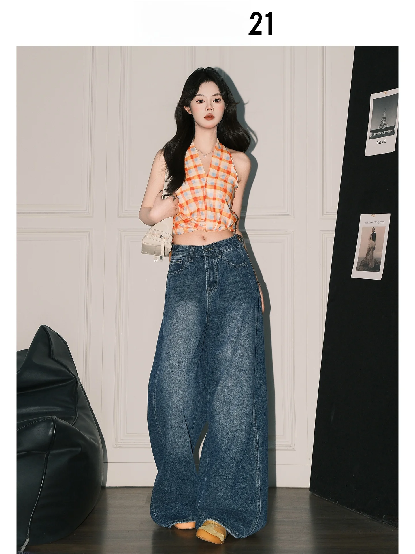 Calça Jeans Feminina Forever 21 Estilo Americano de Cintura Alta, Perna Larga, Caimento Solto e Efeito Emagrecedor, Modelo Drapey Knife, Azul