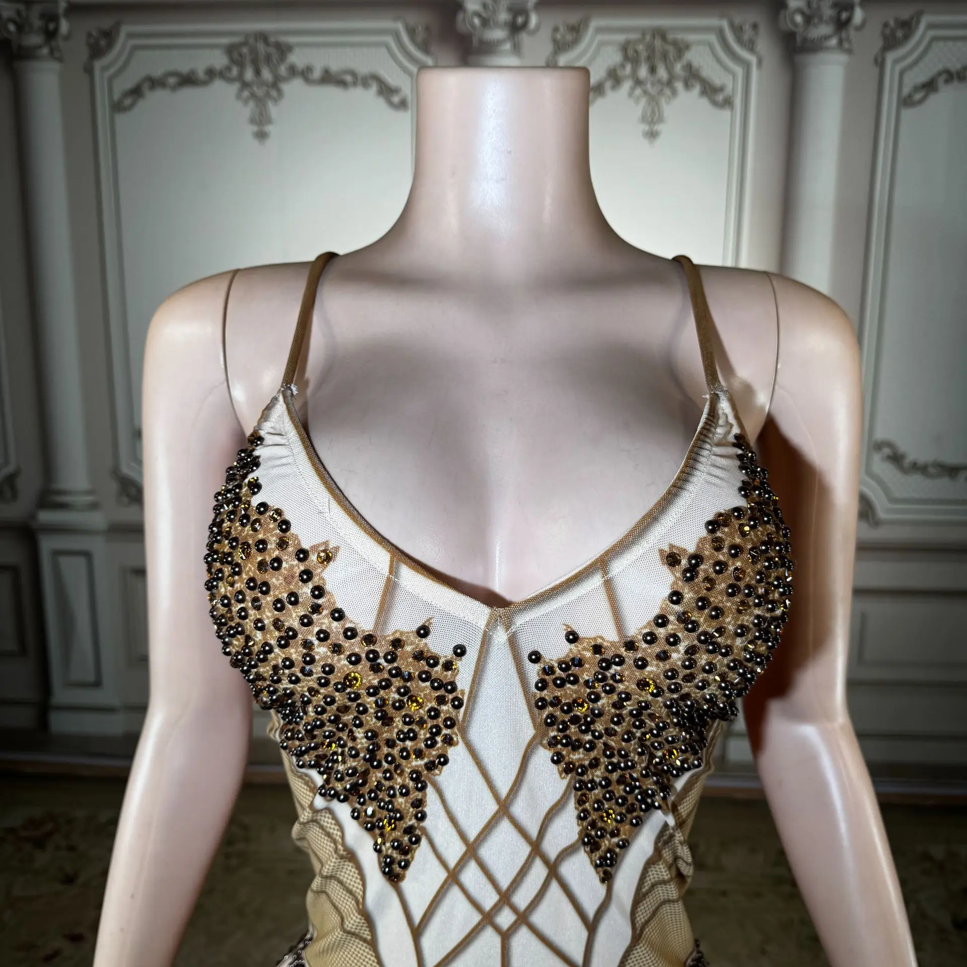 Sexy Stage Flashing Rhinestones Crystals Chains Cultivation Mesh Clothes Dance Dress Costume Women's Performance Wear
