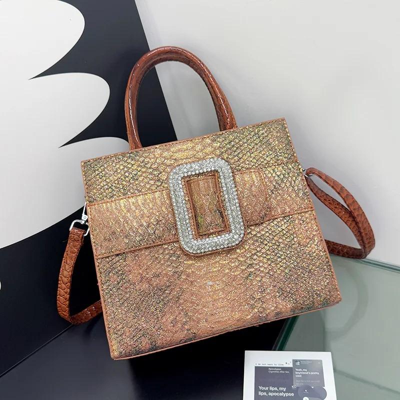 حقيبة مربعة منقوشة على شكل بيثون لعام 2025، محفظة بمقبض علوي للنساء، حقيبة كتف غريبة، حقيبة كروس لوكس، عتيقة