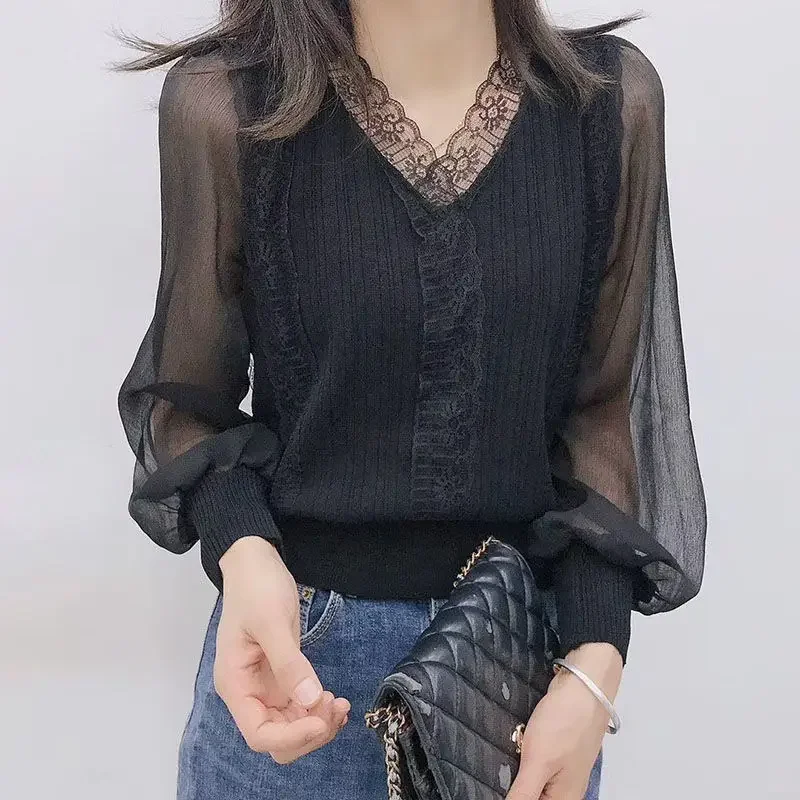 

Elegant Sexy Solid Color Lace Shirt Spring Summer Spliced Gauze Loose Women's Clothing V-Neck All-match Long Sleeve Blouse E4208