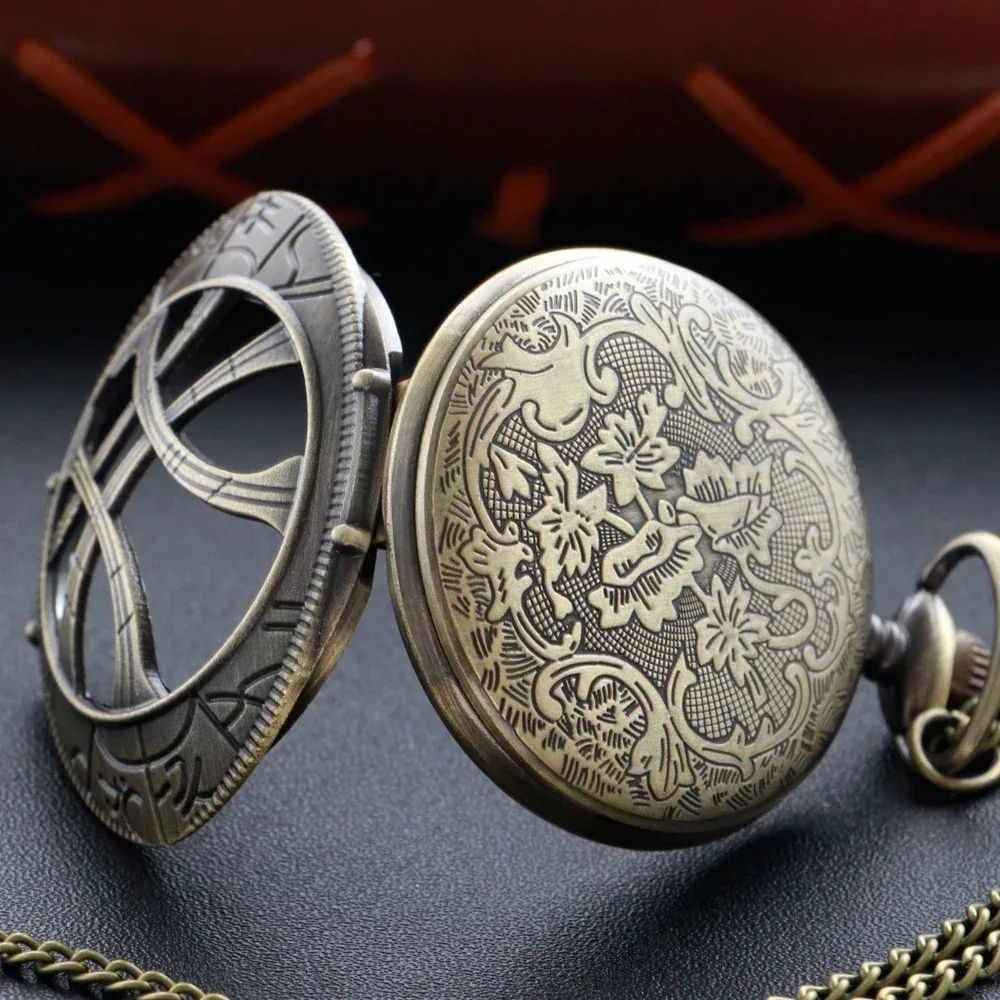 الإبداعية خمر الجوف العين قلادة كوارتز ساعة تذكارية سترة سلسلة ساعة الجيب مع هدية شخصية