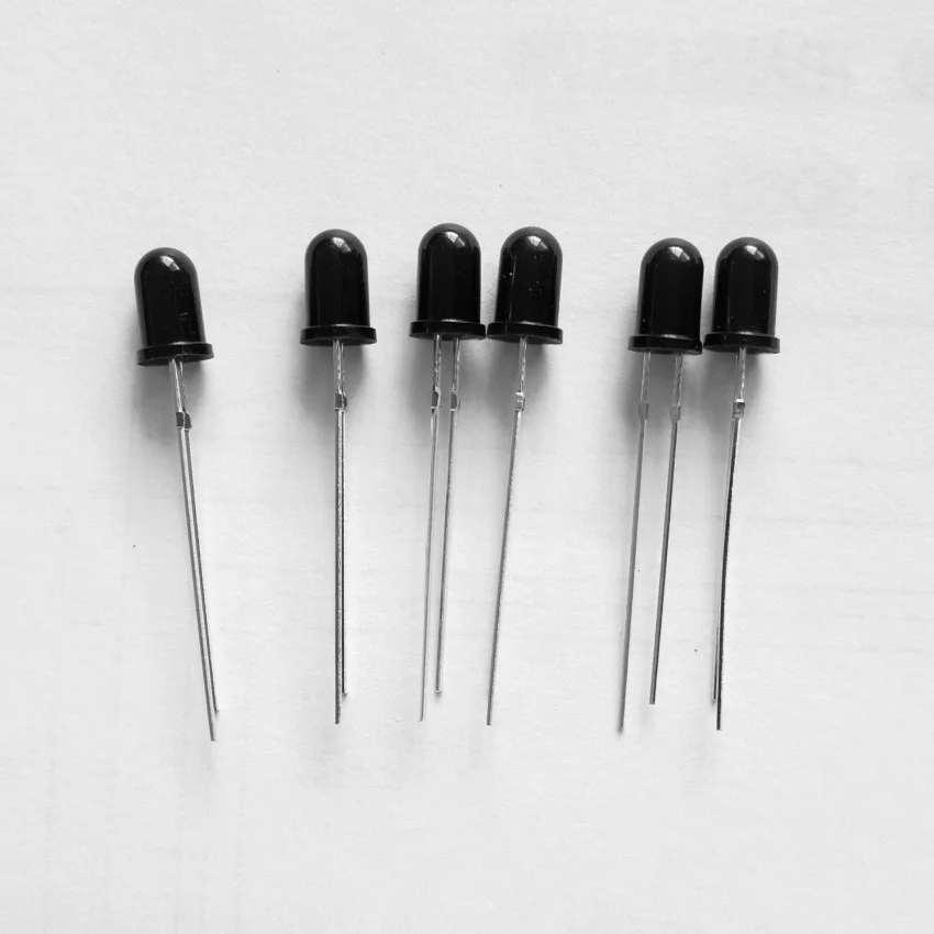 20 PCS, 5mm NPN Phototransistor, SGPT524B, Photosensor, Photosensitive receiving transistor