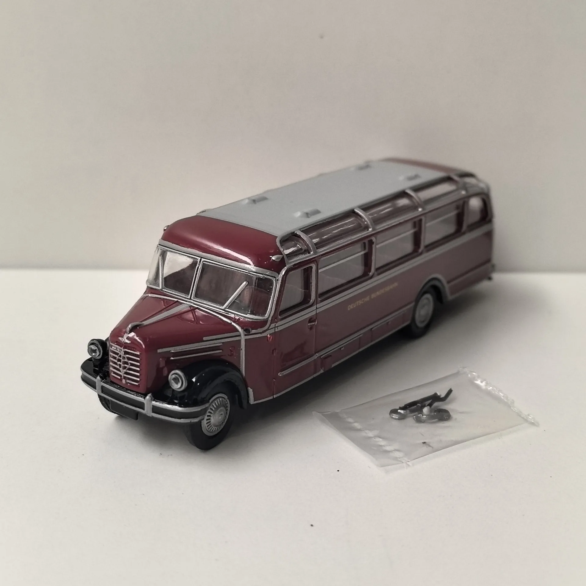 

Литой под давлением BREKINA масштаб 1/37, масштаб HO Borgward BO 4000, автобус, модель пассажирского автомобиля, пластиковый материал, модель автомобиля, Коллекционная игрушка в подарок