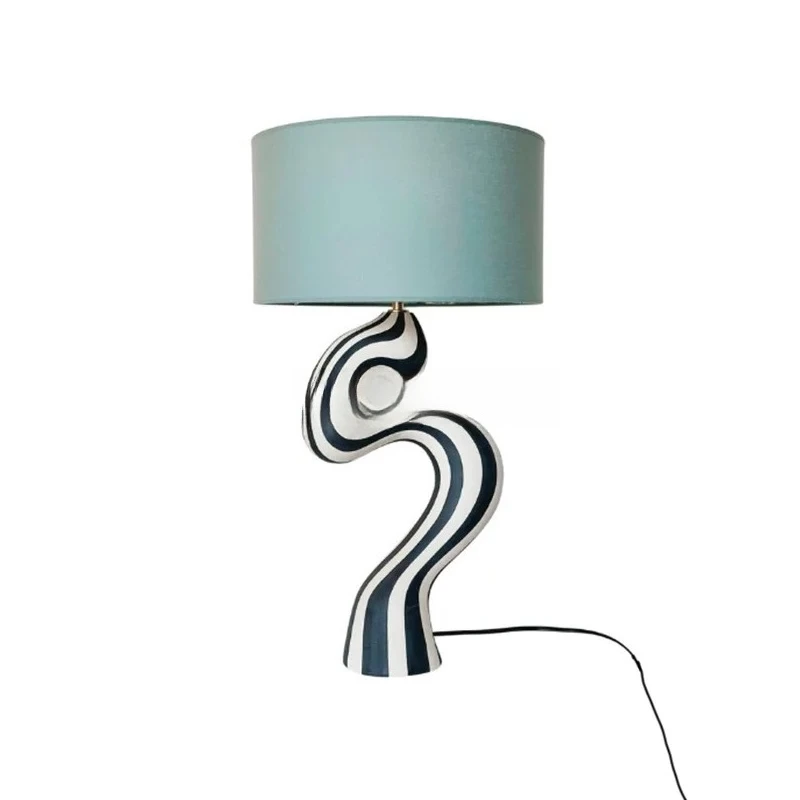 Modern light luxury designer abstract geometric creative desk lamp hotel living room villa model room bedroom desk lamp