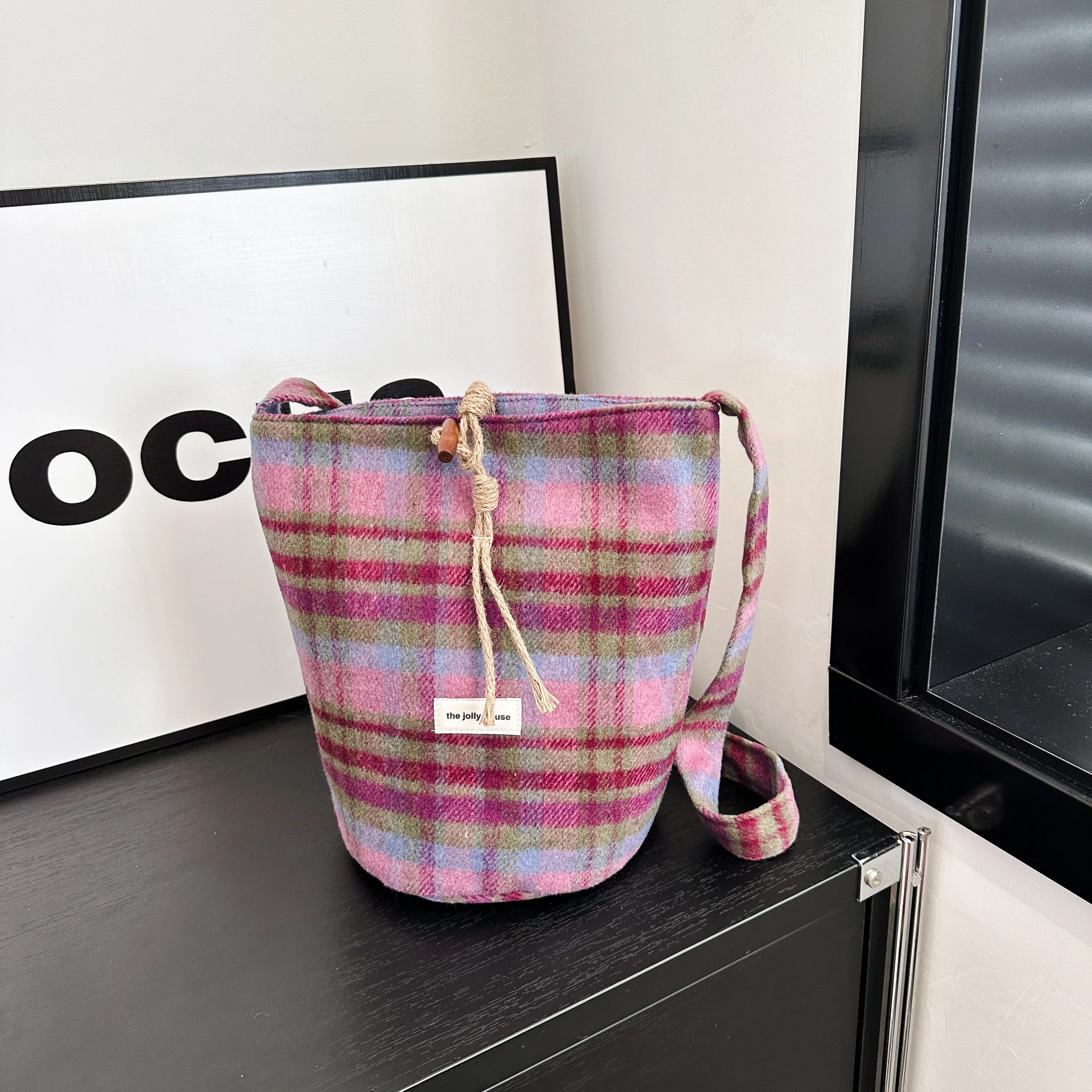 bolsa-de-balde-xadrez-de-la-feminina-versatil-diagonal-transversal-elegante-nova-outono-e-inverno-2024