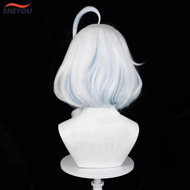 Sainte Focalors-Furina Cosplay peruca para mulheres, cabelo curto encaracolado, branco e azul, resistente ao calor, anime perucas, boné