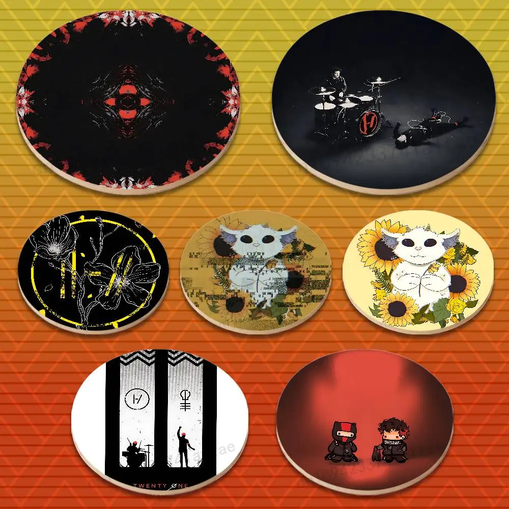 

T-Twenty One P-Pilots Band Round Wooden Coasters Suitable for Drinks Tea,Coffee for anti-slip decoration in bars and cafes