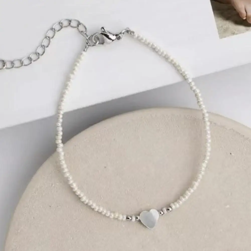 Relatives Gift Anklet Bohemian Style White Shell Beads Anklet with Heart Pendant Adjustable Length Lady Bracelet Beach for Women