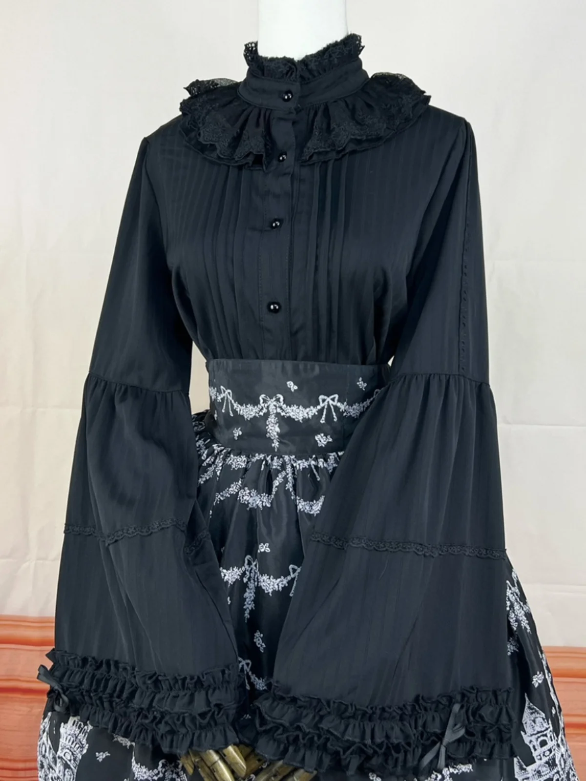 SOIOMES Original Lolita Dress with Stand Up Collar and Long Sleeved Shirt Paired with A Gothic Punk Style Song Jacket for Women