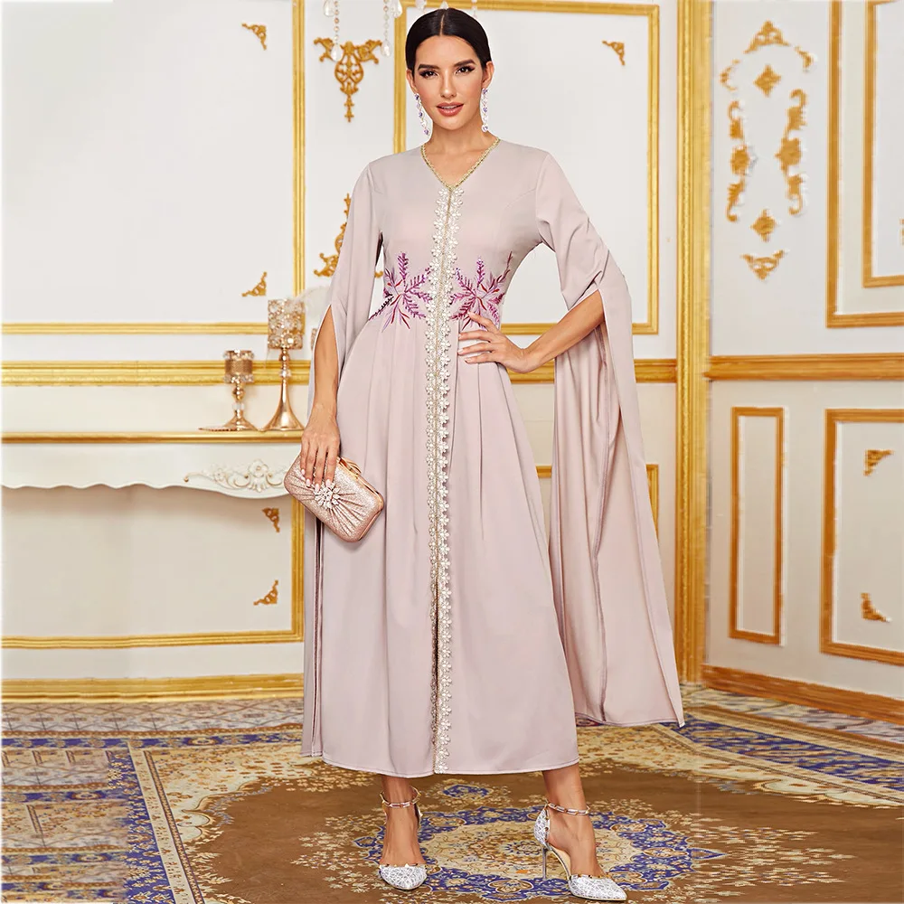 

Women Eid Muslim Abaya Flare Sleeve V Neck Dubai Long Robe Embroidery Loose Vestidos Abayas Gorgeous Party Dress Patchwork