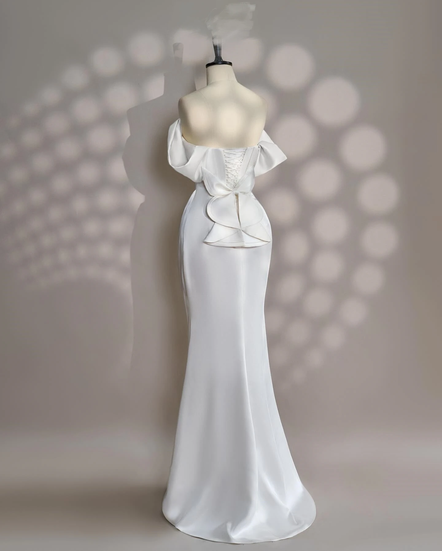 Customized Graceful Satin Mermaid Off the Shoulder Pearls Evening Dress Temperament Short Sleeves Strapless Celebrity Gowns