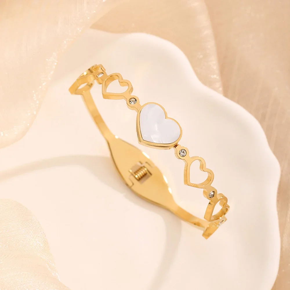 

fashion Stainless Steel Bangles for Women heart Open Cuff Bracelet Gold Plated Love Shape Shell Wristband Jewelry Couple Gifts