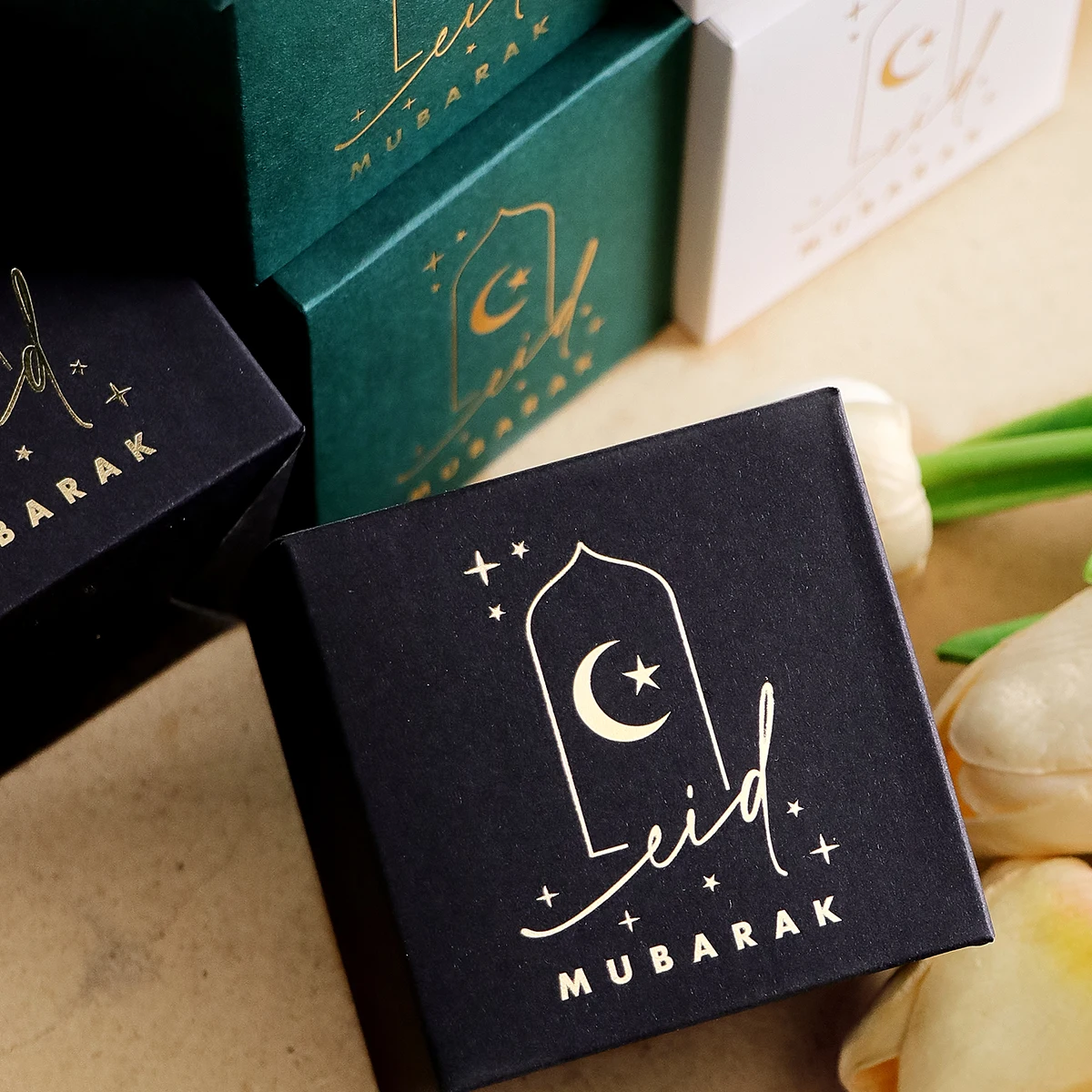 10 Mini cajas de regalo elegantes en colores clásicos de blanco, negro y verde con diseño de media luna dorada y estrella, perfectas para dulces, C