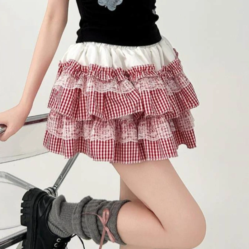

Lolita Gingham Mini Skirt with Layered Lace Trim Built-in Bloomers Elastic Waist Tiered Ruffle Cake Skirt Y2K Harajuku Skort
