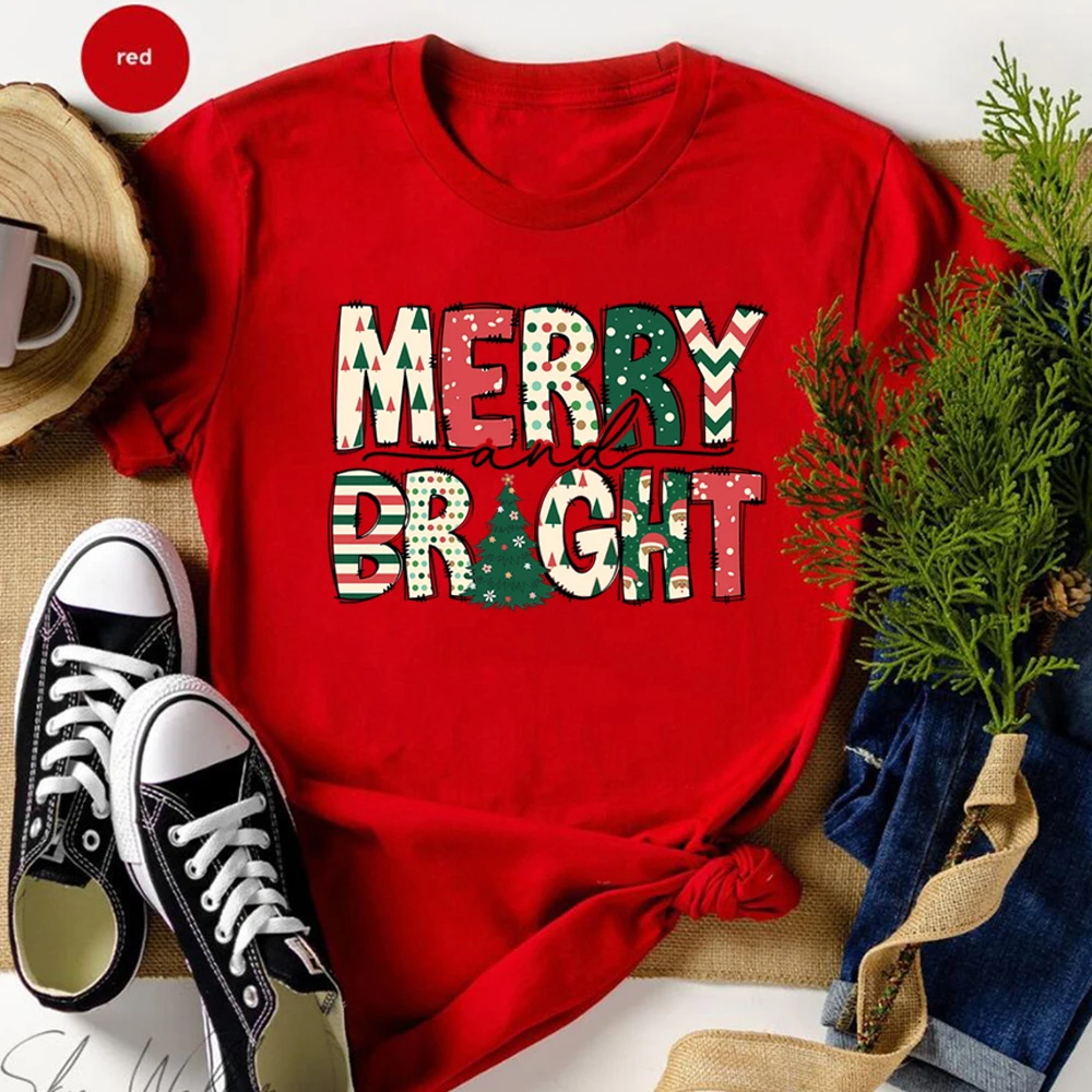 Merry and Bright Christmas Shirt Vintage Christmas Tree Graphic Tee Most Time of The Year Santa Shirt Merry 2025 Harajuku Tshirt