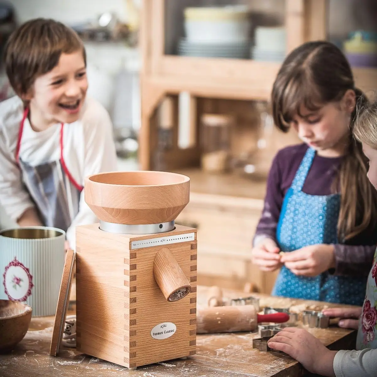 Fidibus Classic Grain Mill (360 Watt, Wood)