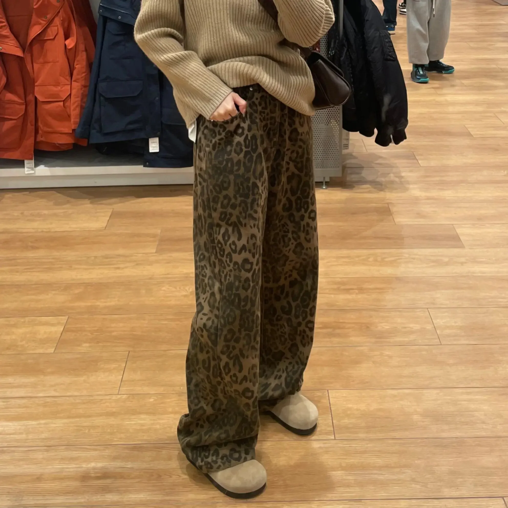 

Женские повседневные джинсы, свободные стильные удобные брюки больших размеров, американские ретро леопардовые рабочие брюки, модные широкие брюки