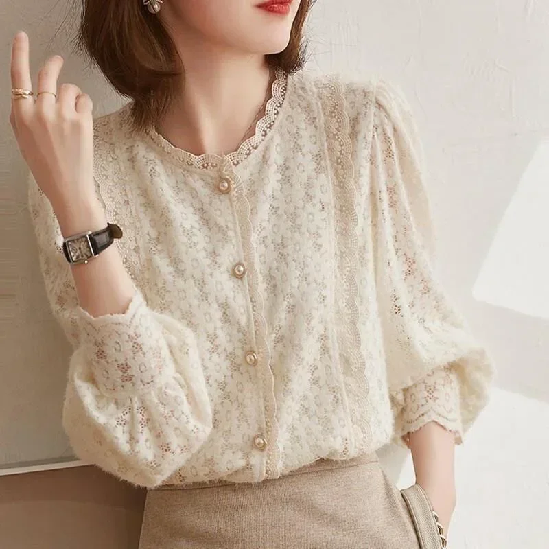 Sandro Rivers French Brushed Bottom Lace Shirt For Women Pretty Little Blouse For AutumnWinter Loose Fitting Long Sleeve Top